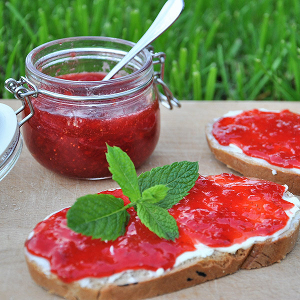 Domácí jahodová marmeláda z pekárny Sage